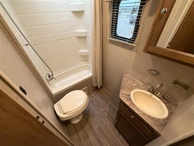 2019 Forest River Flagstaff Mirco Lite 25BRDS   - Photo 17 - Goshen, IN 46526