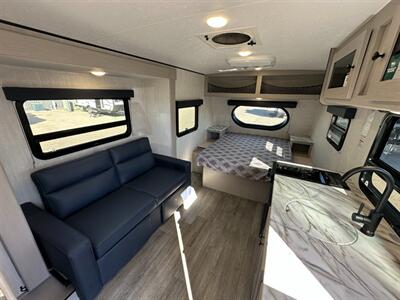 2025 Coachmen Remote 19R   - Photo 13 - Goshen, IN 46526
