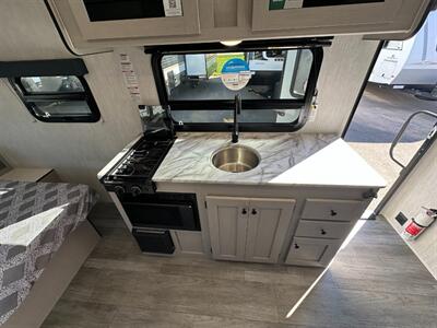 2025 Coachmen Remote 19R   - Photo 22 - Goshen, IN 46526