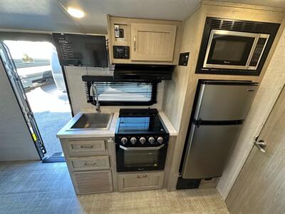 2021 Forest River Flagstaff E-Pro 20FBS   - Photo 16 - Goshen, IN 46526