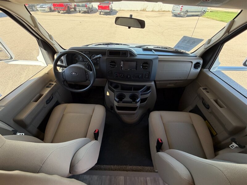 2019 Thor Four Winds 22E - Photo 15 - Goshen, IN 46526