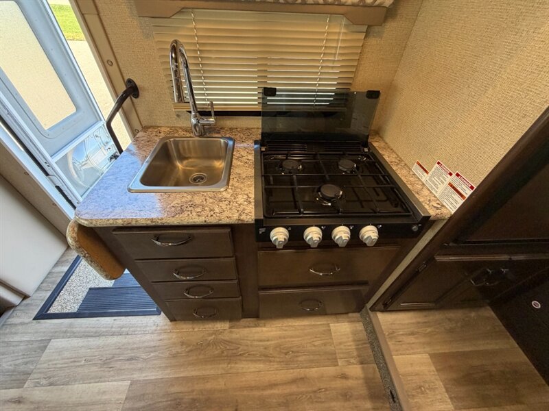 2019 Thor Four Winds 22E - Photo 19 - Goshen, IN 46526