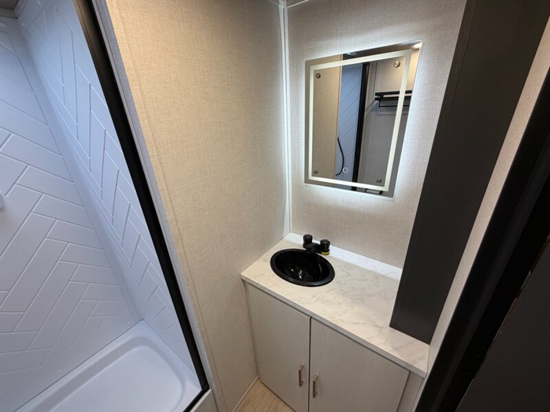 2026 Forest River Vibe 3400BH - Photo 26 - Goshen, IN 46526