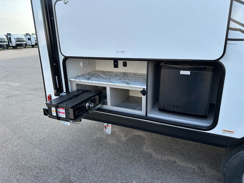 2026 Coachmen Apex Nano 186BH - Photo 8 - Goshen, IN 46526