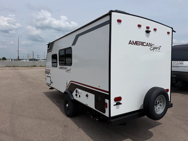 2027 Coachmen American Spirit Bijou 18RBB - Photo 6 - Goshen, IN 46526