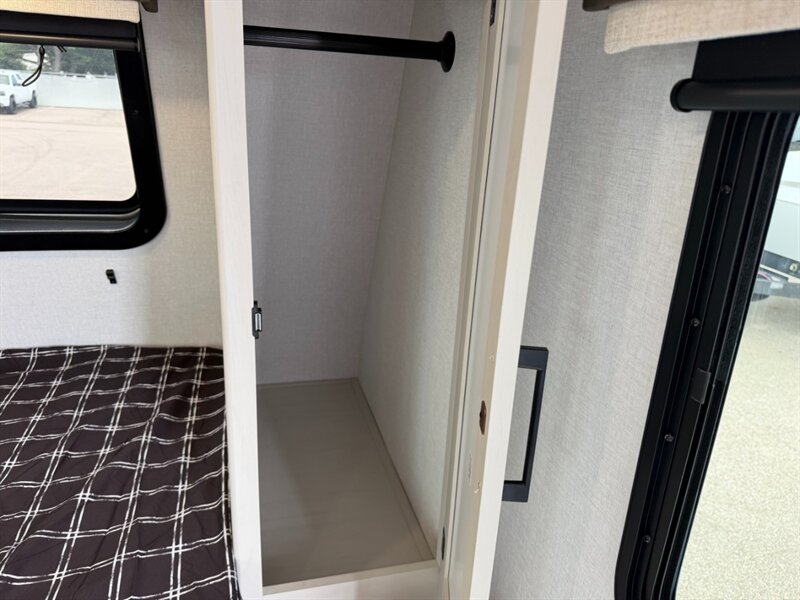 2027 Coachmen American Spirit Bijou 18RBB - Photo 16 - Goshen, IN 46526