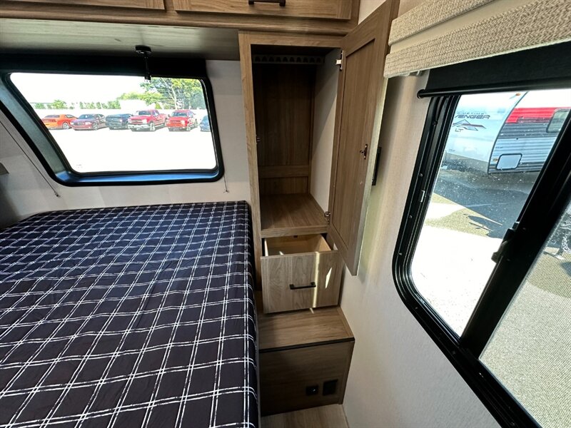 2026 Coachmen Freedom Express Ultra Lite 192RBS - Photo 20 - Goshen, IN 46526