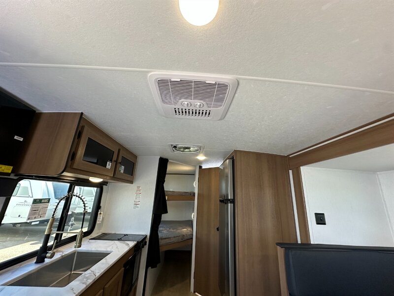 2026 Coachmen Apex Nano 228BHS - Photo 25 - Goshen, IN 46526