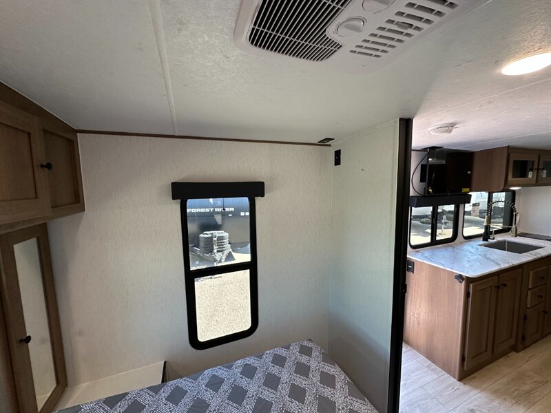 2026 Coachmen Apex Nano 228BHS - Photo 34 - Goshen, IN 46526