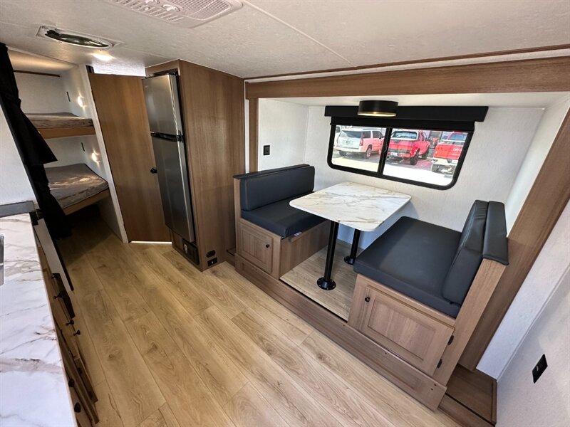 2026 Coachmen Apex Nano 228BHS - Photo 11 - Goshen, IN 46526