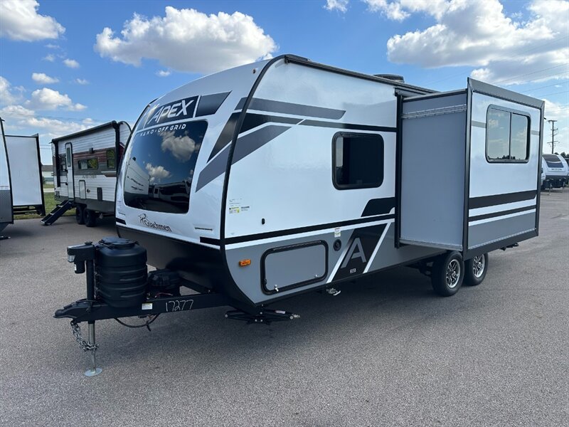 2024 Coachmen Apex Nano 208BHS   - Photo 4 - Goshen, IN 46526