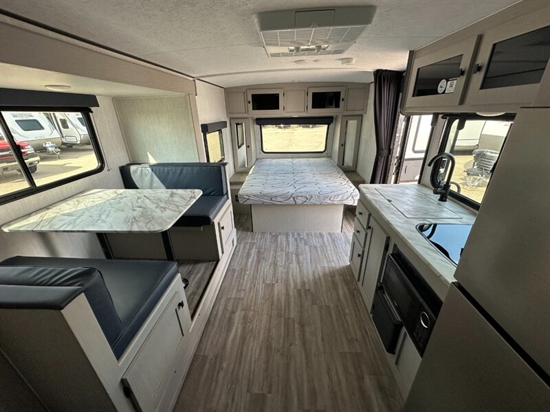 2024 Coachmen Apex Nano 208BHS   - Photo 11 - Goshen, IN 46526