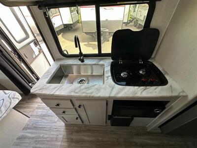 2024 Coachmen Apex Nano 208BHS   - Photo 13 - Goshen, IN 46526