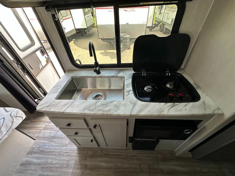 2024 Coachmen Apex Nano 208BHS   - Photo 13 - Goshen, IN 46526