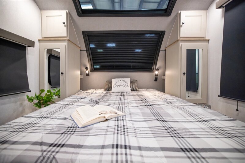 2026 Coachmen Northern Spirit 3070BH - Photo 8 - Goshen, IN 46526