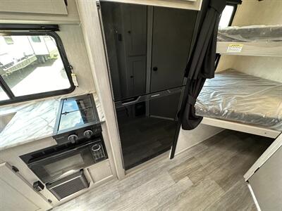 2025 Coachmen Apex Nano 208BHS   - Photo 27 - Goshen, IN 46526