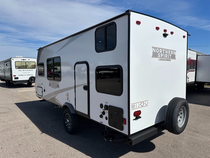 2026 Coachmen Northern Spirit Bijou 17BHB - Photo 8 - Goshen, IN 46526