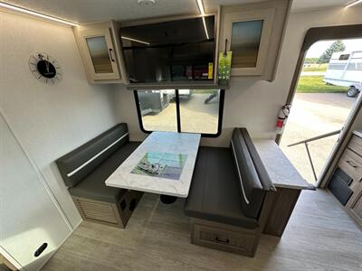 2026 Coachmen Freedom Express Ultra Lite 245RKS   - Photo 15 - Goshen, IN 46526
