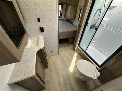 2026 Coachmen Freedom Express Ultra Lite 245RKS   - Photo 18 - Goshen, IN 46526