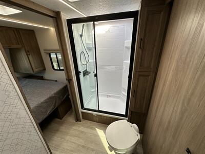 2026 Coachmen Freedom Express Ultra Lite 245RKS   - Photo 19 - Goshen, IN 46526