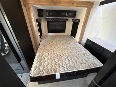 2024 Forest River Work And Play 21LT   - Photo 16 - Goshen, IN 46526