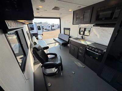 2024 Forest River Work And Play 21LT   - Photo 10 - Goshen, IN 46526