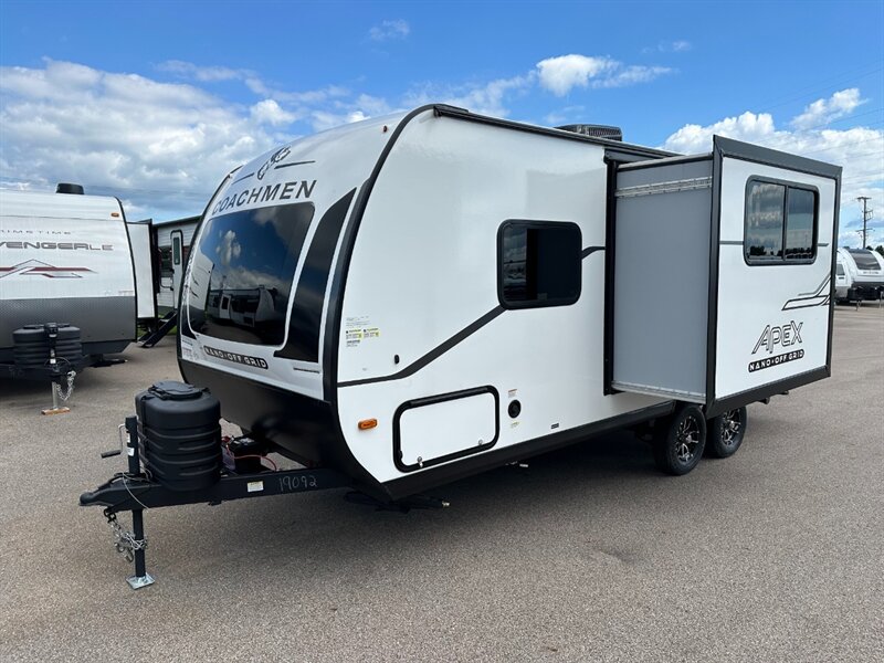 2025 Coachmen Apex Nano 203RBK - Photo 7 - Goshen, IN 46526
