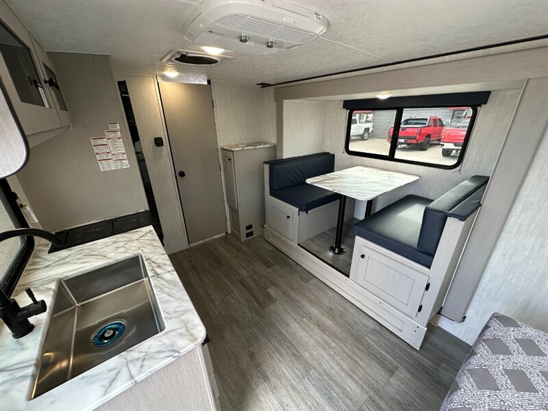 2025 Coachmen Apex Nano 203RBK - Photo 11 - Goshen, IN 46526