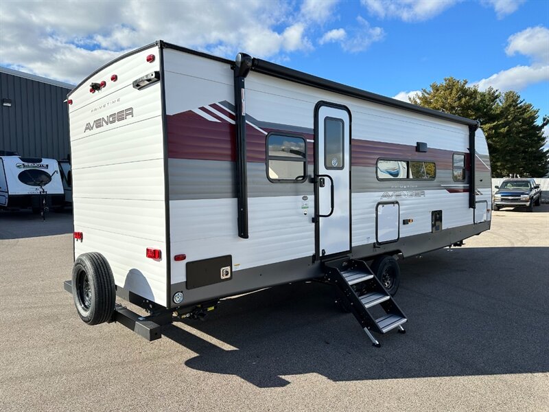 2025 Prime Time Avenger 25MKO - Photo 6 - Goshen, IN 46526