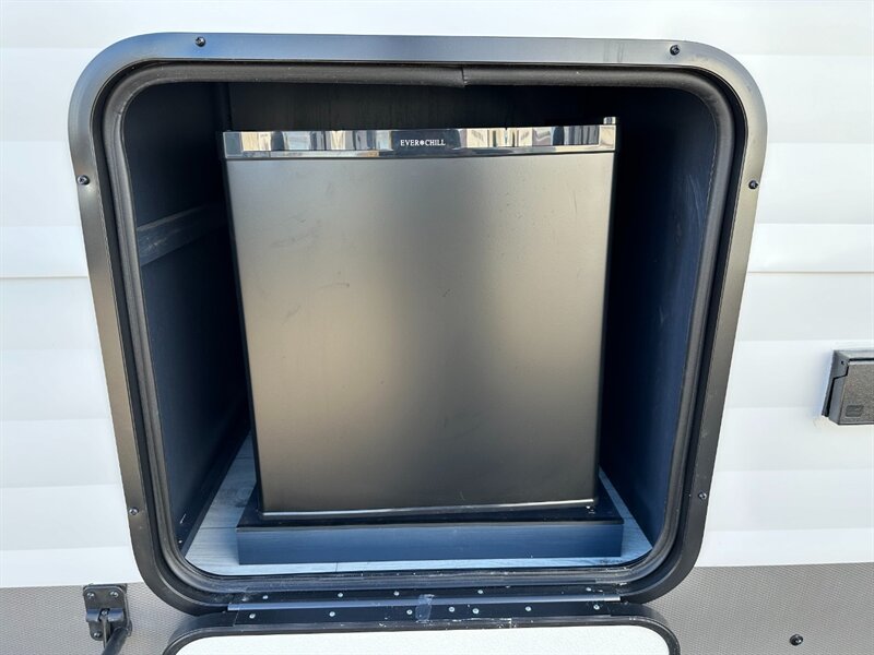 2025 Prime Time Avenger 25MKO - Photo 10 - Goshen, IN 46526