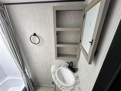 2023 Coachmen Apex Nano 208BHS   - Photo 20 - Goshen, IN 46526