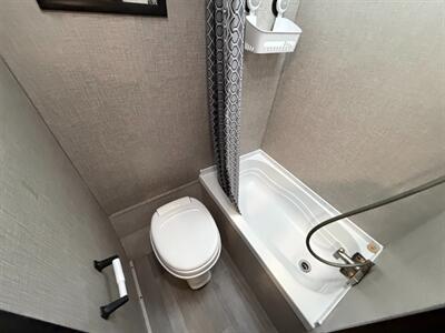 2022 Jayco Jay Flight SLX 195RB   - Photo 17 - Goshen, IN 46526