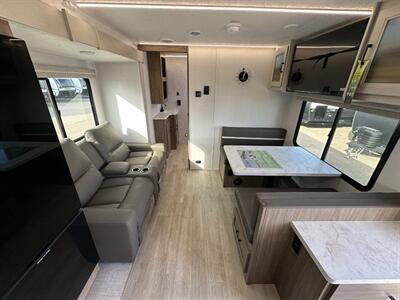 2026 Coachmen Freedom Express Ultra Lite 245RKS   - Photo 16 - Goshen, IN 46526