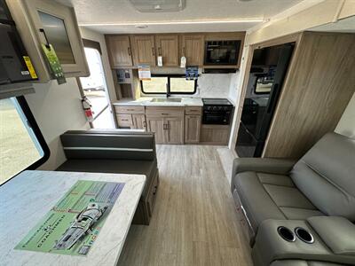 2026 Coachmen Freedom Express Ultra Lite 245RKS   - Photo 11 - Goshen, IN 46526