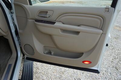 2014 Cadillac Escalade Premium   - Photo 23 - Bogalusa, LA 70427
