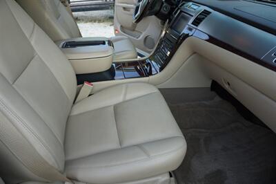 2014 Cadillac Escalade Premium   - Photo 22 - Bogalusa, LA 70427