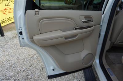 2014 Cadillac Escalade Premium   - Photo 17 - Bogalusa, LA 70427