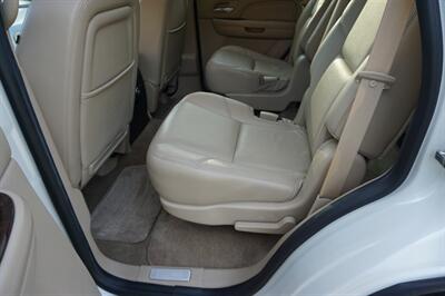 2014 Cadillac Escalade Premium   - Photo 16 - Bogalusa, LA 70427