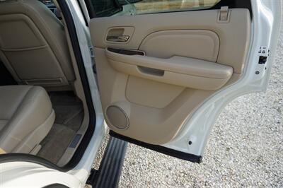 2014 Cadillac Escalade Premium   - Photo 21 - Bogalusa, LA 70427