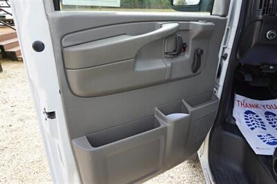 2010 Chevrolet Express 1500   - Photo 18 - Bogalusa, LA 70427