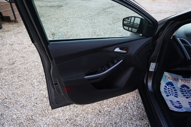 2014 Ford Focus Titanium - Photo 24 - Bogalusa, LA 70427