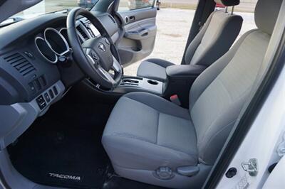 2014 Toyota Tacoma PreRunner V6   - Photo 14 - Bogalusa, LA 70427