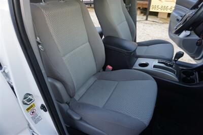 2014 Toyota Tacoma PreRunner V6   - Photo 17 - Bogalusa, LA 70427