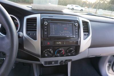 2014 Toyota Tacoma PreRunner V6   - Photo 12 - Bogalusa, LA 70427