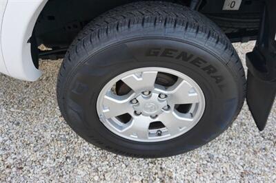 2014 Toyota Tacoma PreRunner V6   - Photo 30 - Bogalusa, LA 70427