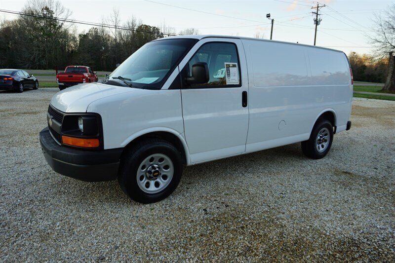 2010 Chevrolet Express 1500 - Photo 7 - Bogalusa, LA 70427