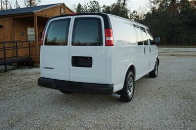 2010 Chevrolet Express 1500 - Photo 16 - Bogalusa, LA 70427