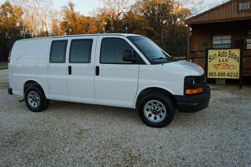 2010 Chevrolet Express 1500 - Photo 23 - Bogalusa, LA 70427