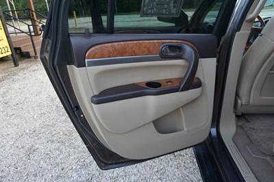 2012 Buick Enclave Leather   - Photo 36 - Bogalusa, LA 70427