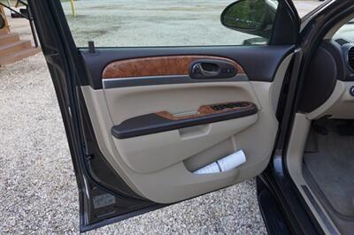 2012 Buick Enclave Leather   - Photo 34 - Bogalusa, LA 70427